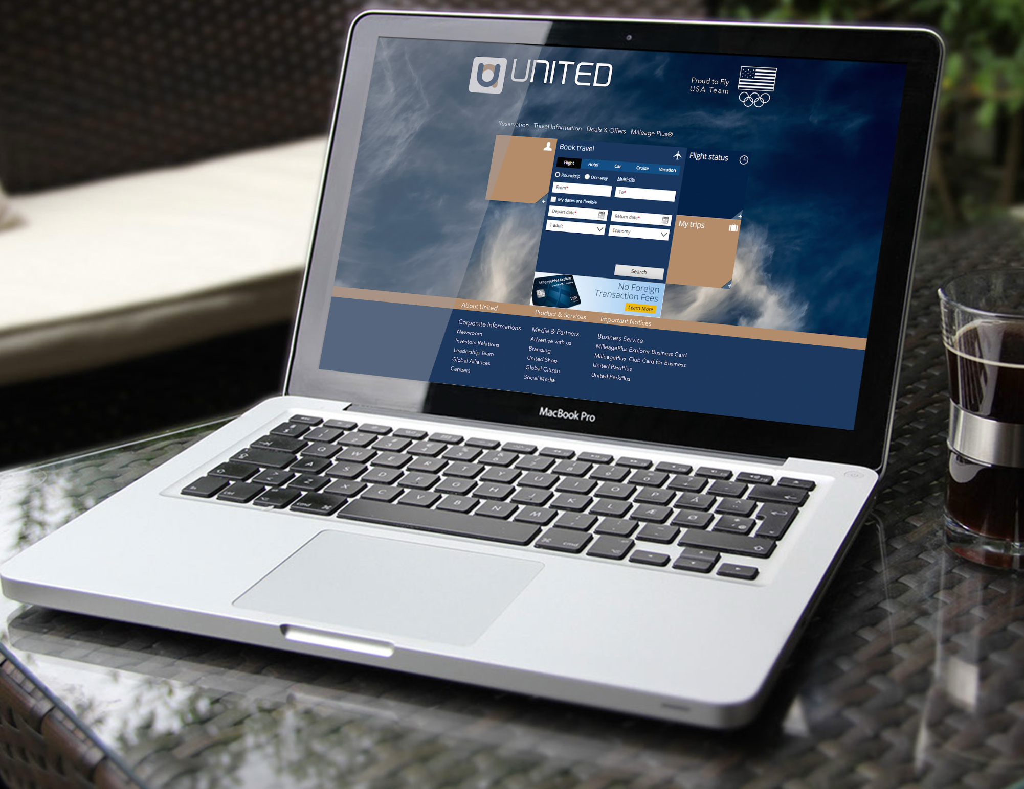 United — Cartão de embarque, mockup laptop